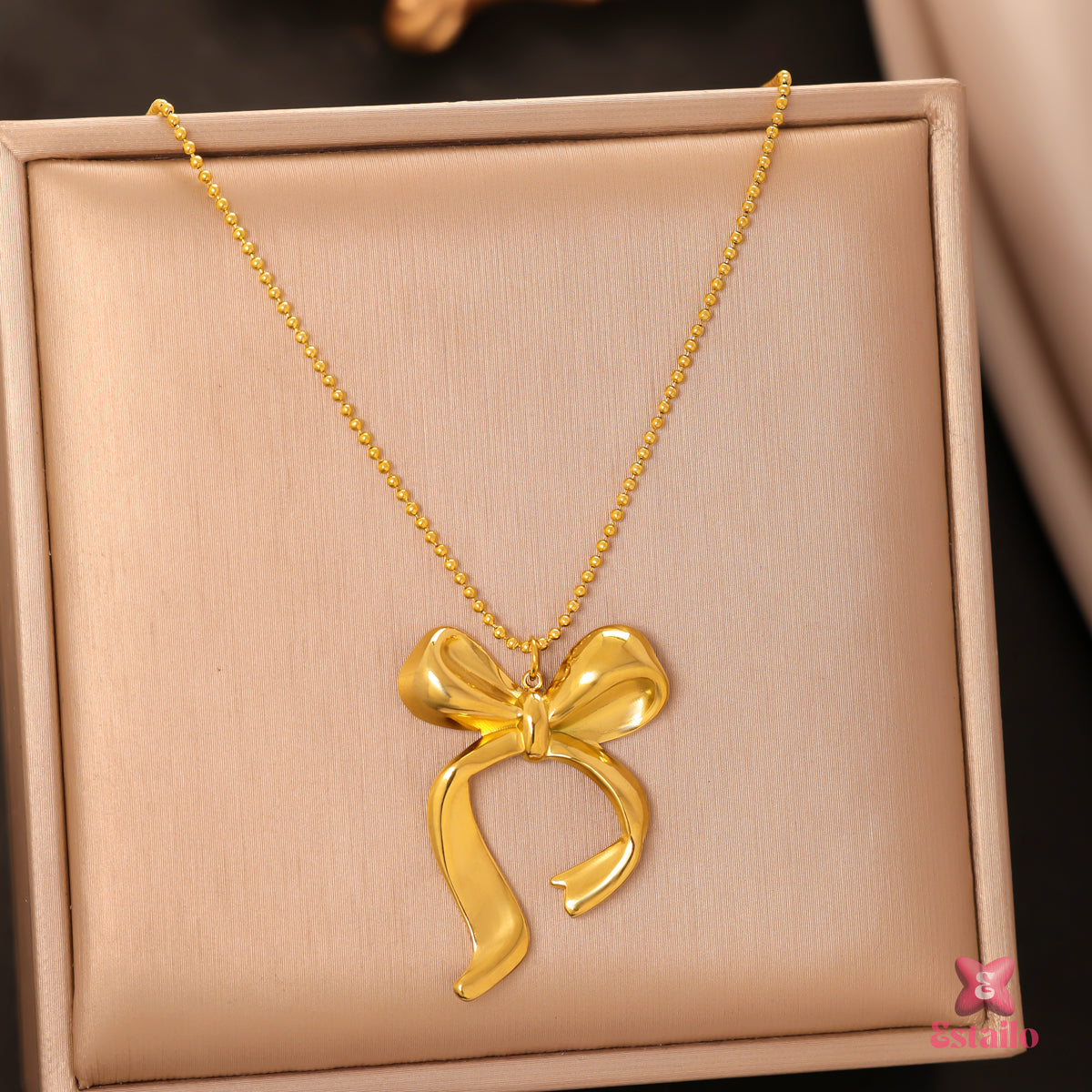Gilded Ribbon Necklace
