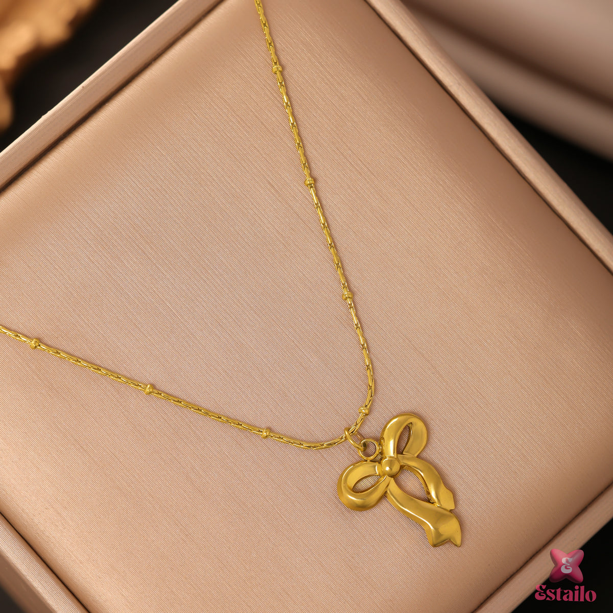 Timeless Bow Chain Necklace