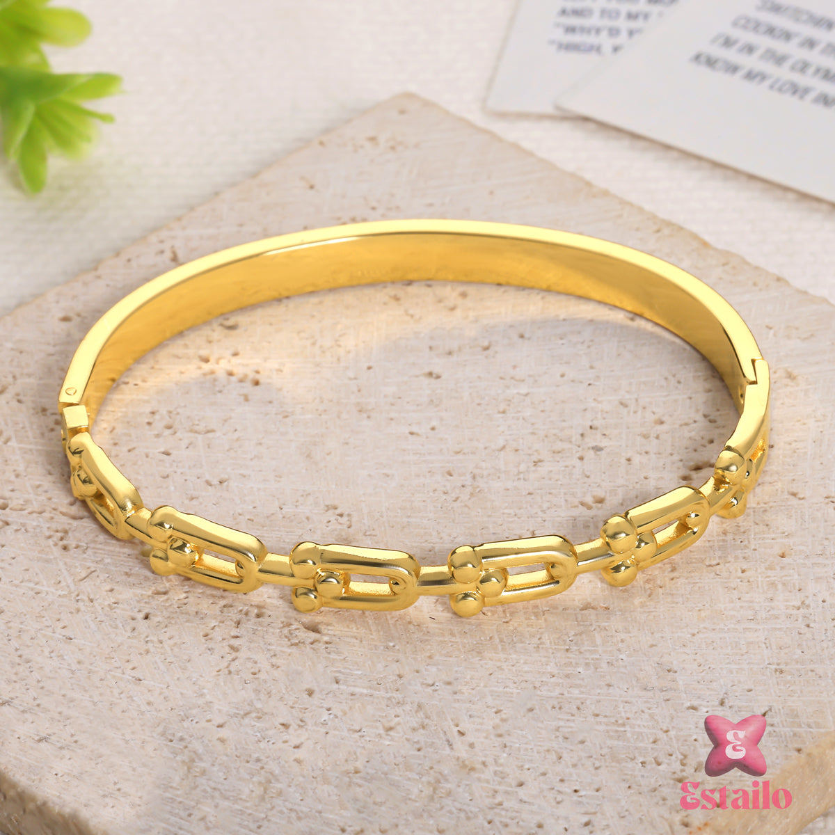 Regal Chain Bracelet