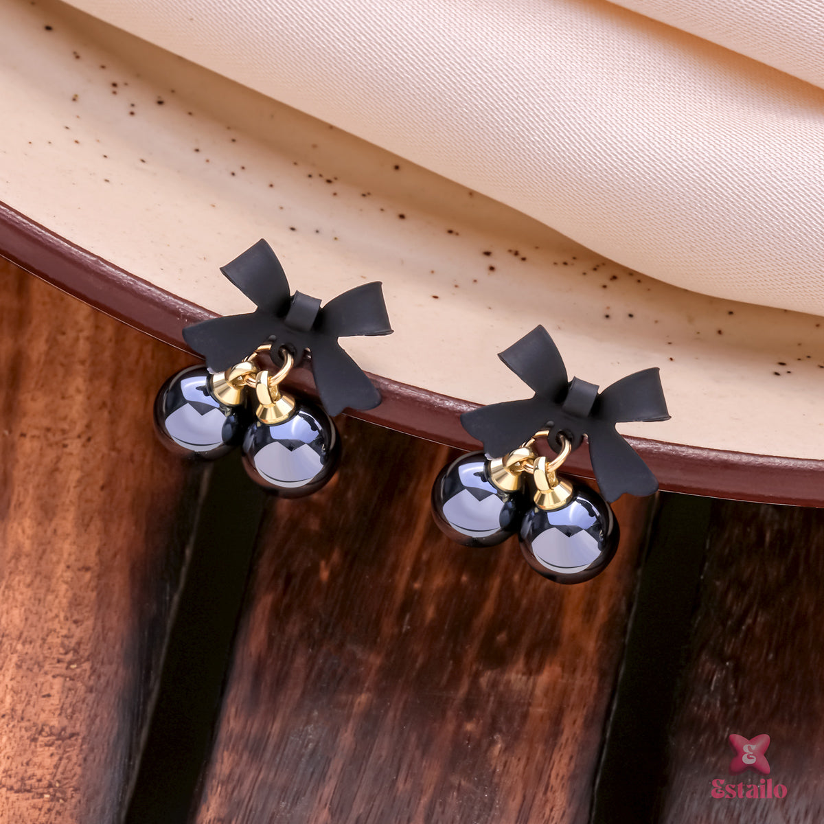 Black Bowknot Studs Earring