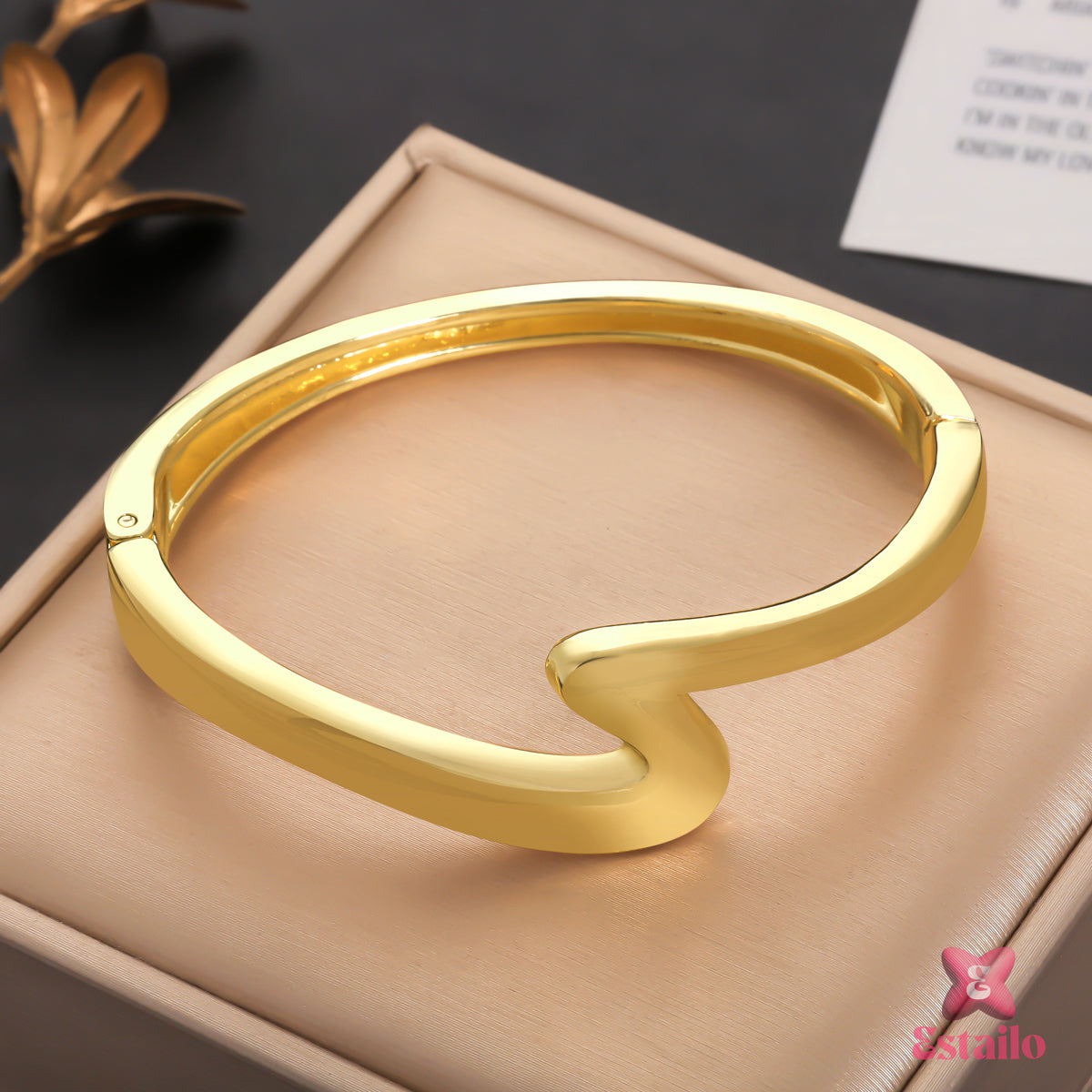 Sleek Wave Bracelet