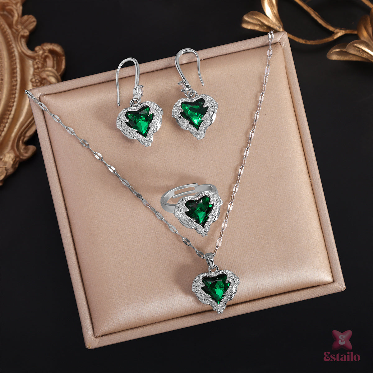 Heartfelt Korean Emeralds Set