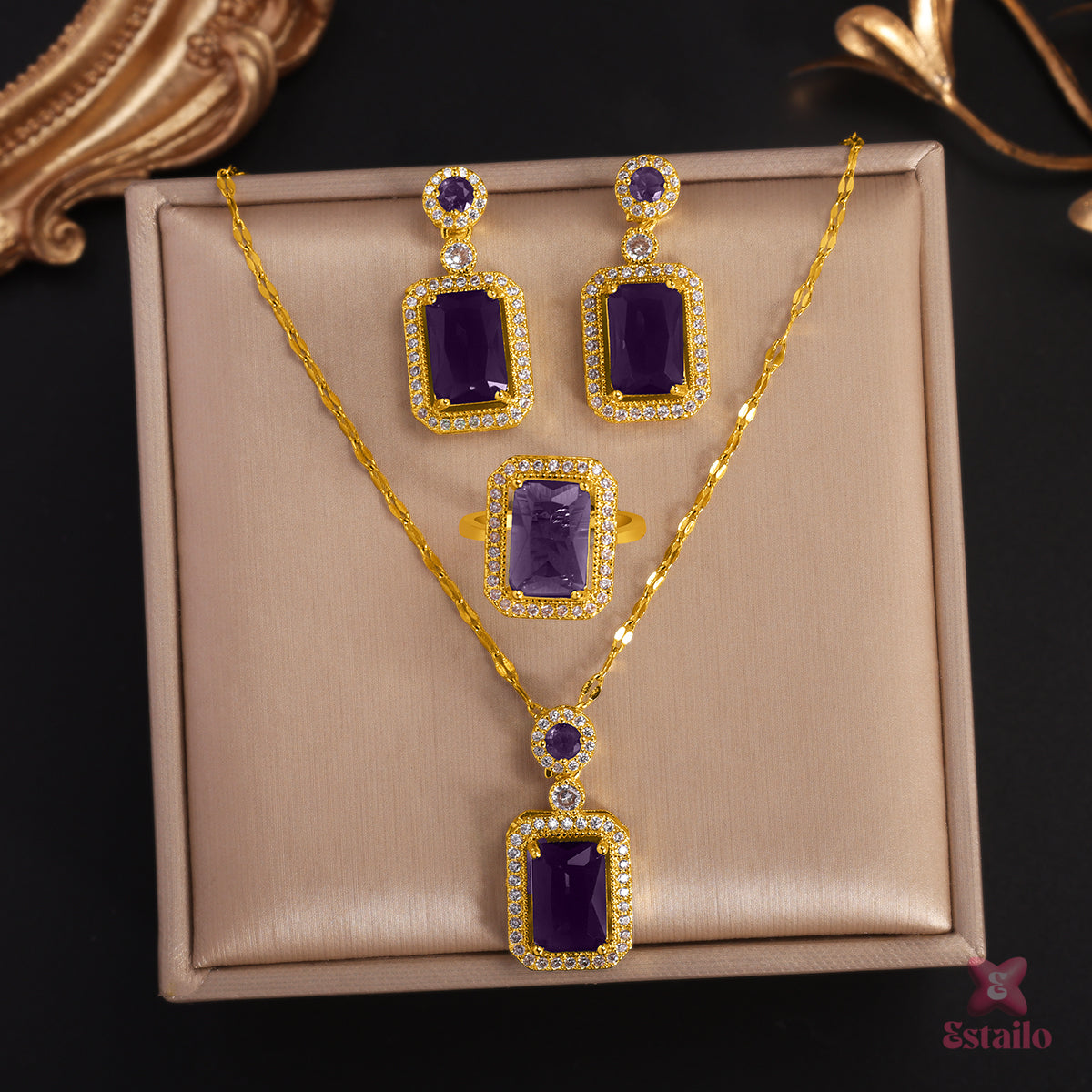 Candy Crush Love Neckpiece