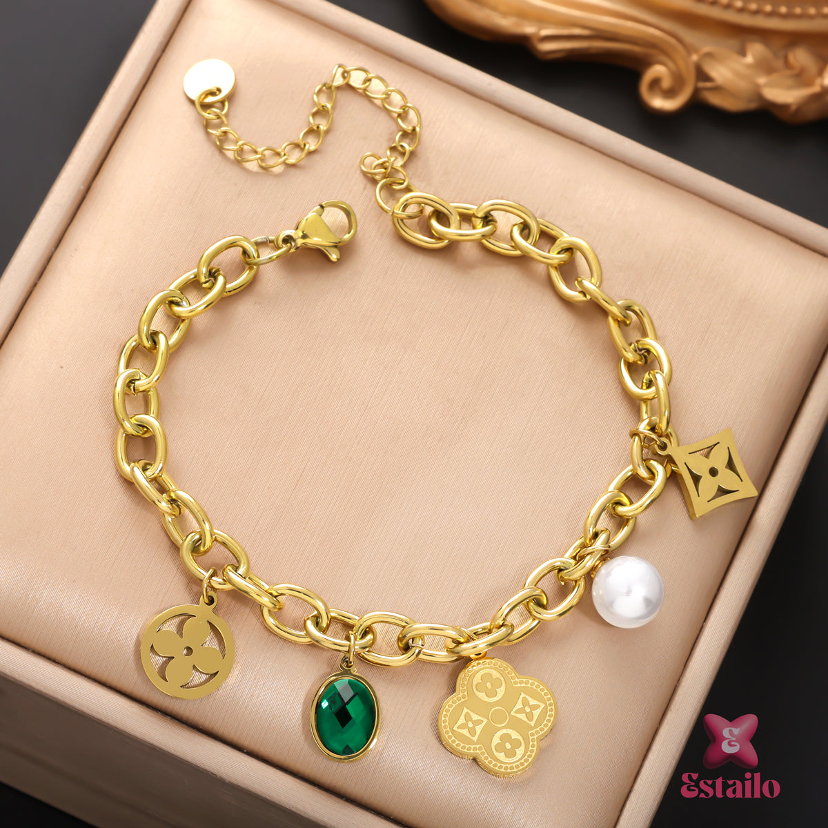 Clover & Gem Bracelet
