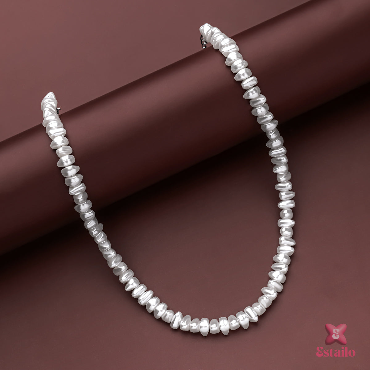 Baroque pearl necklace