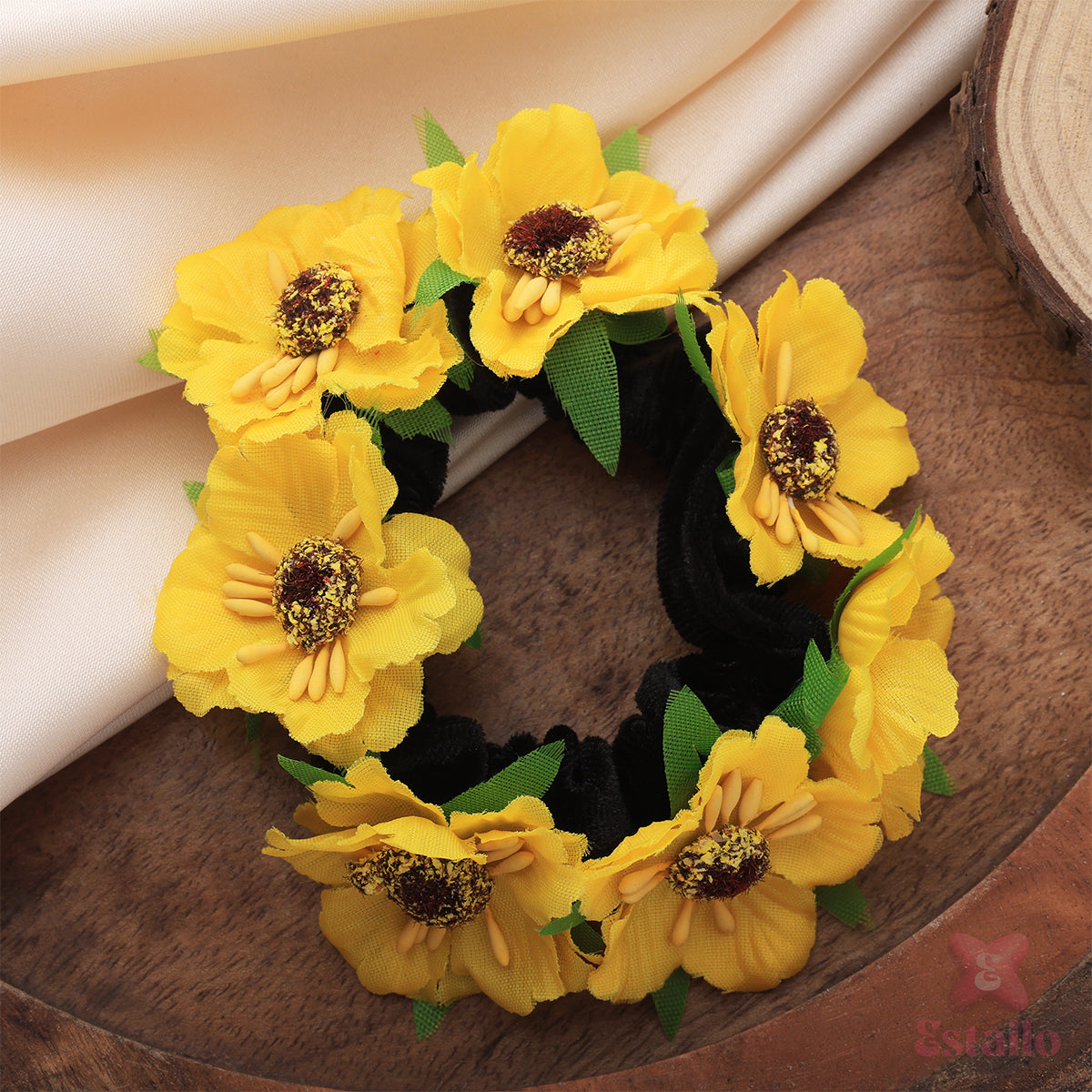 Summer Daisy Hair Tie