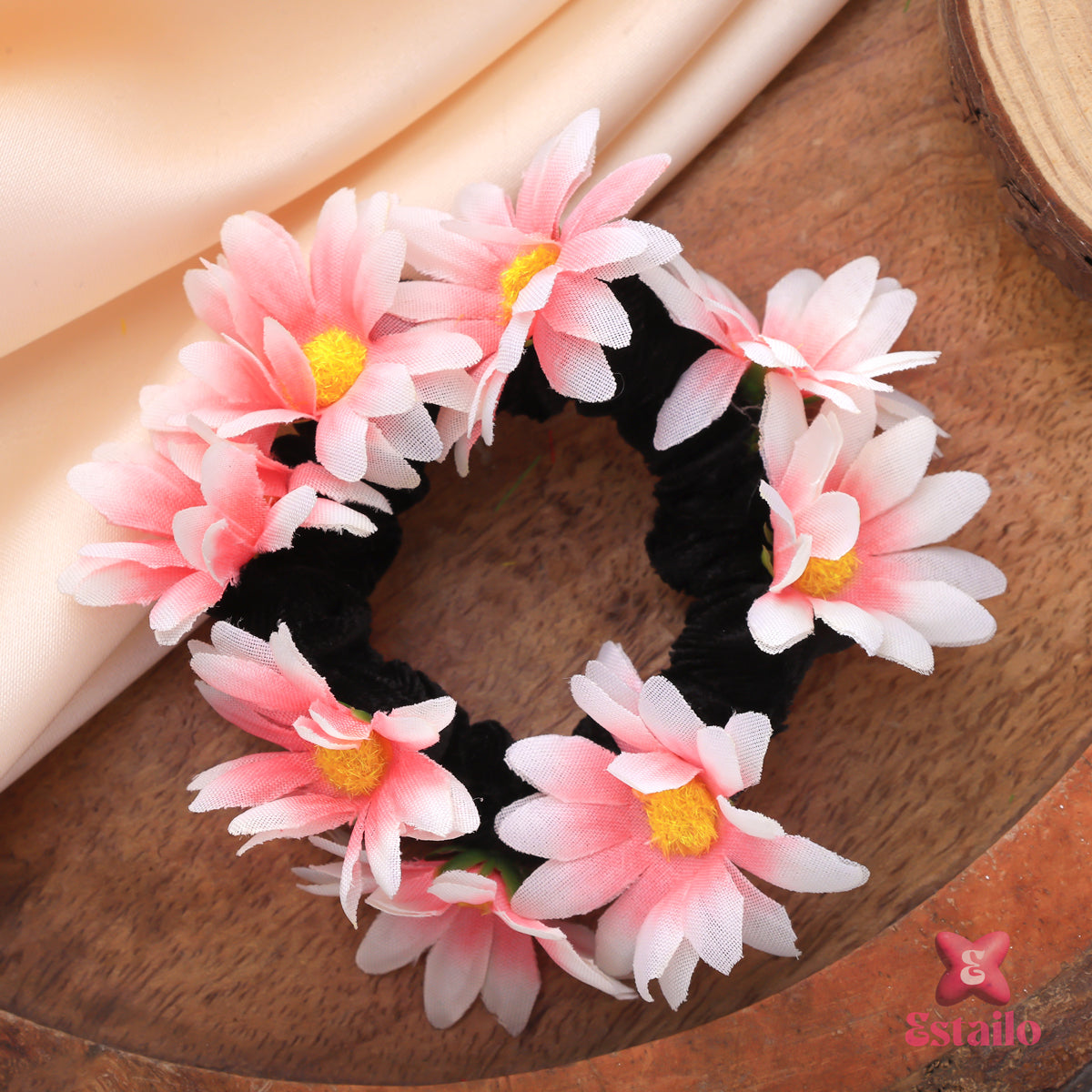 Bellis Bloom Hair Tie