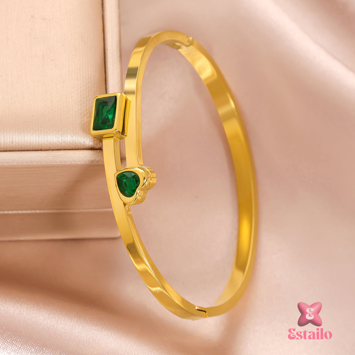 Emerald Embrace Bracelet