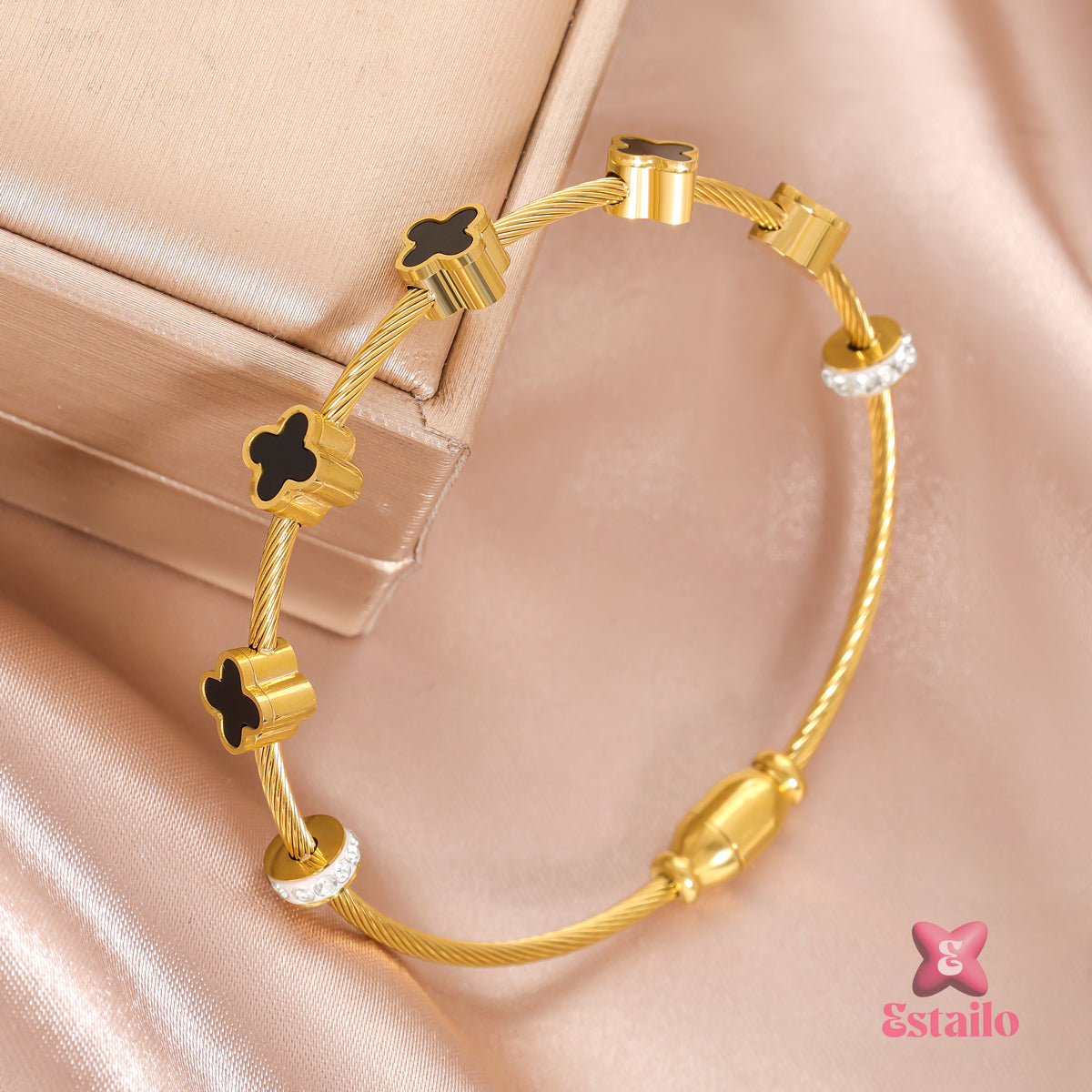 Noir Clover Bangle Bracelet