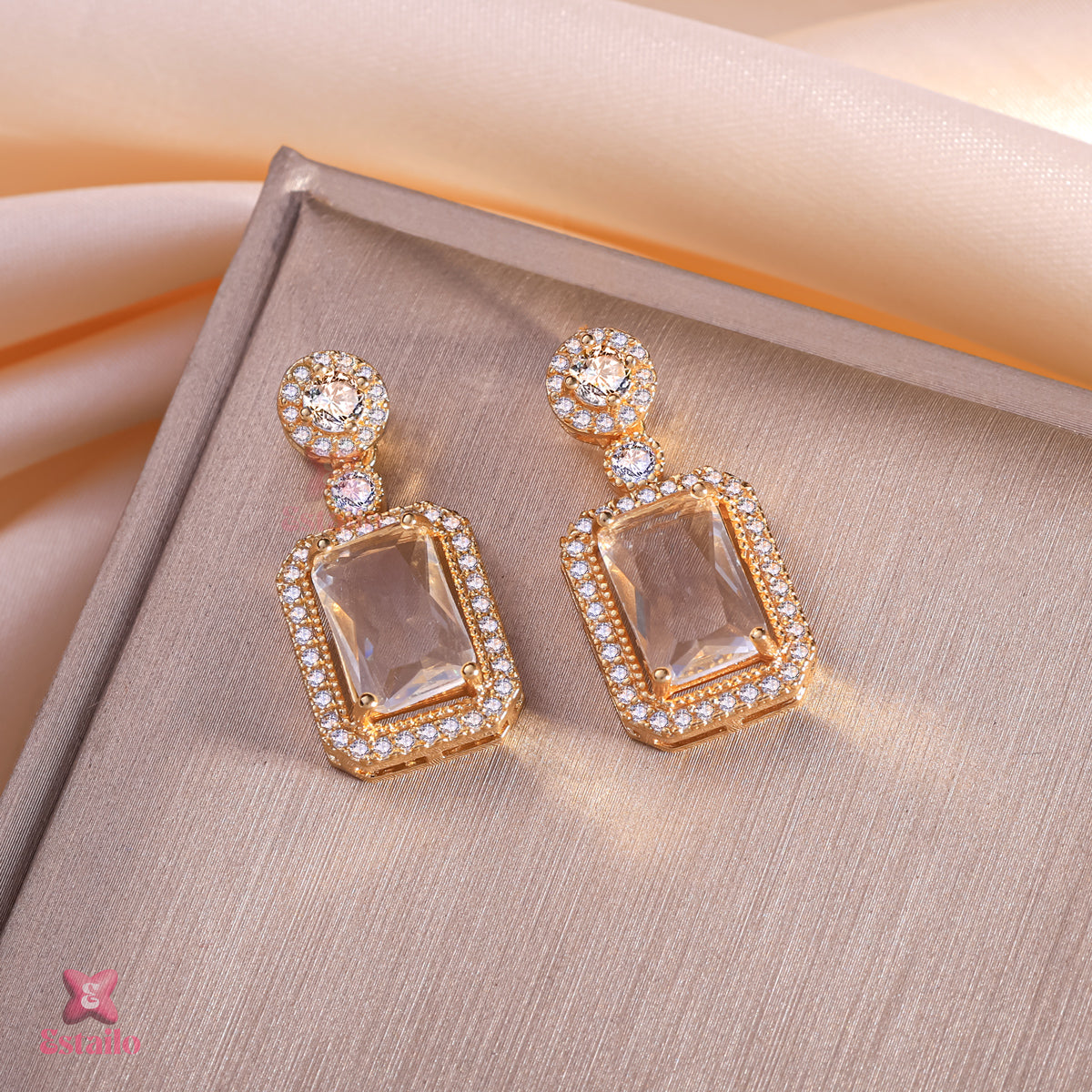 Royal Gilded Drops Earring
