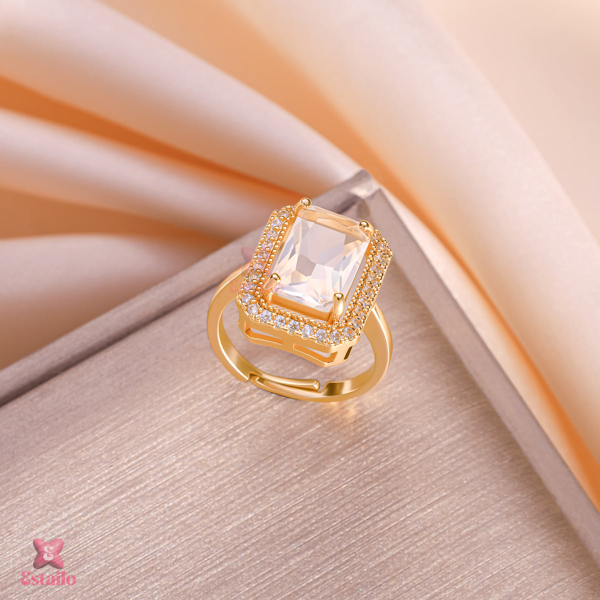 Royal Gilded Solitaire Ring