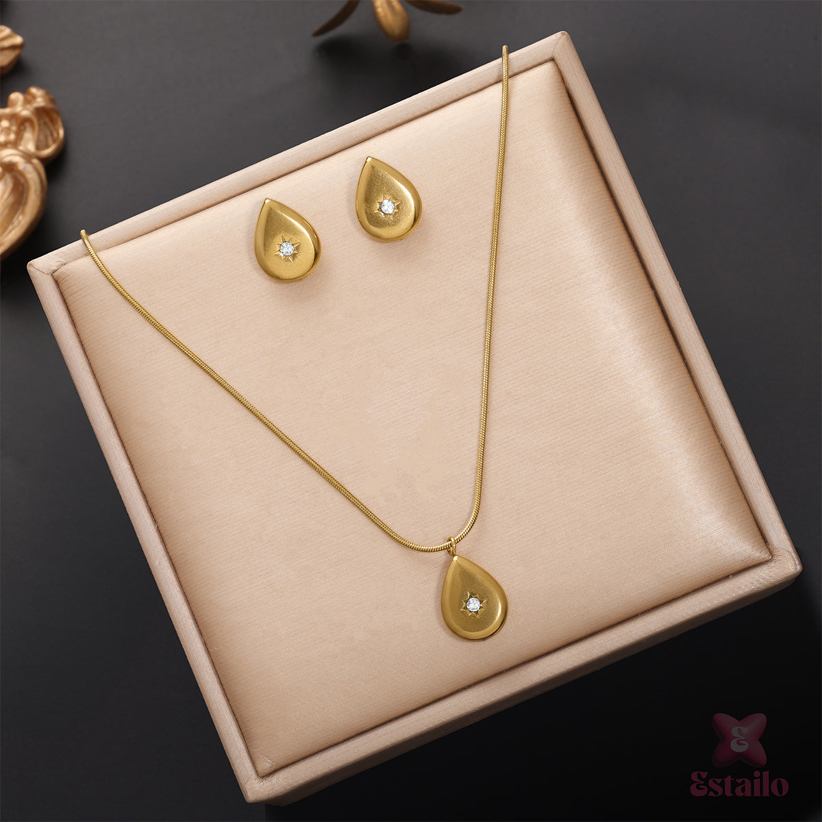 Gilded Grace Necklace Set