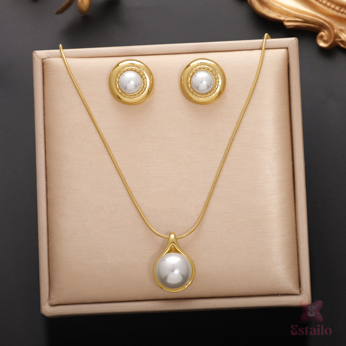 Luminous Pearl Drop Necklace Set