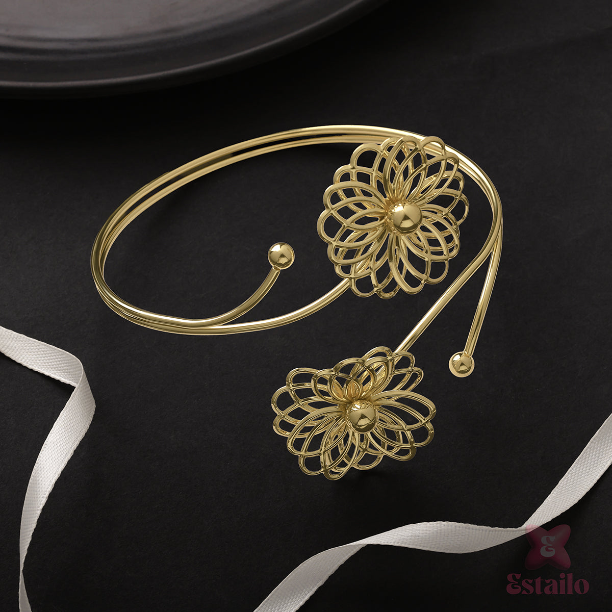 Orchid Whirl Daiy Arm Cuff