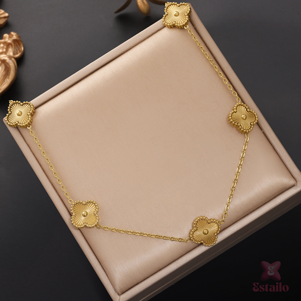 Luxe Clover Lumina Necklace