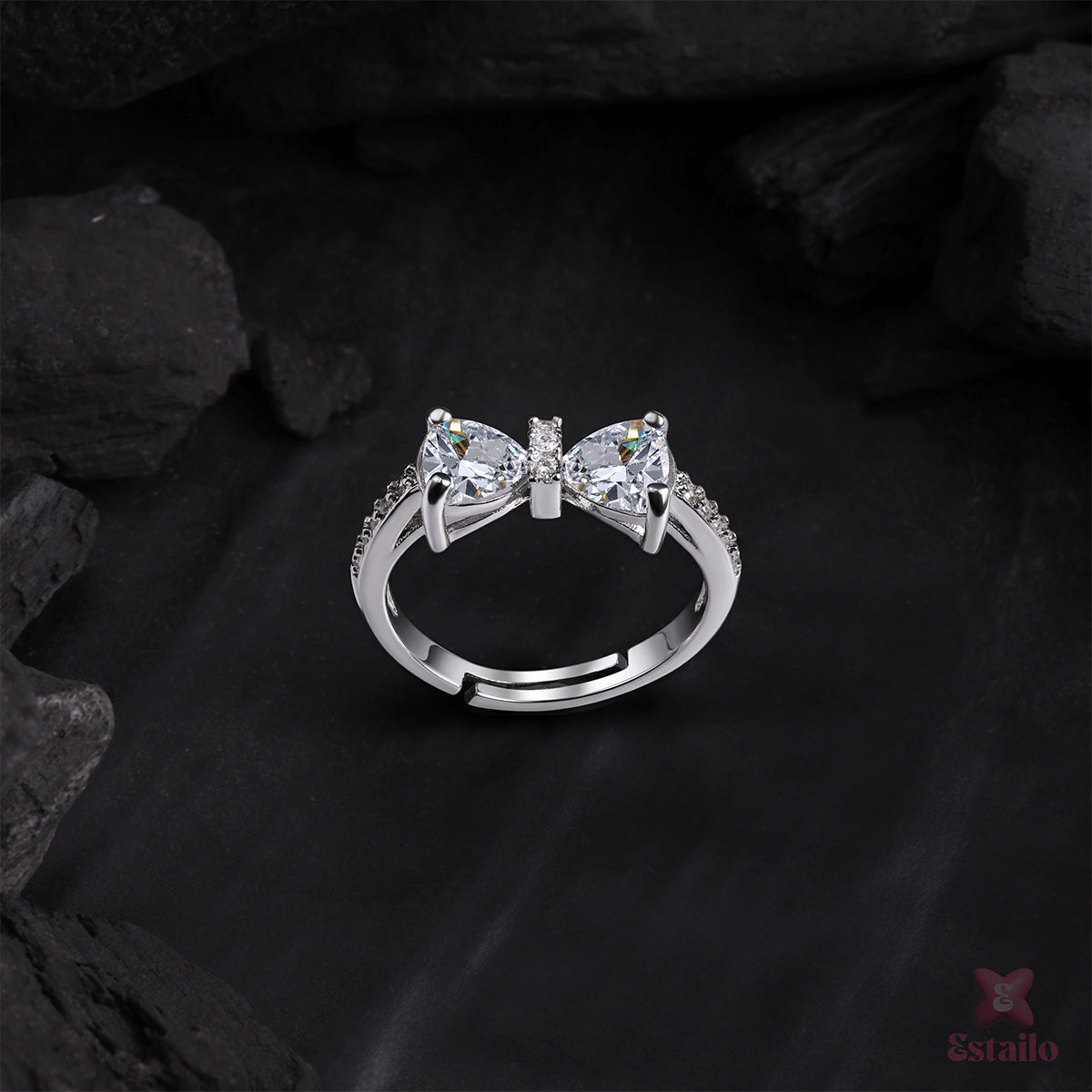 Sarin Twinkle Ring