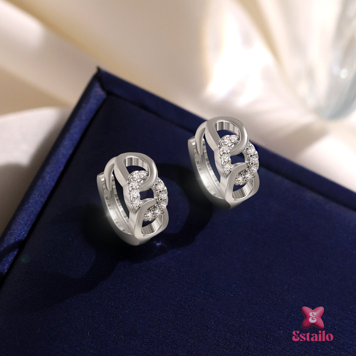 Minimal Hoops Earring