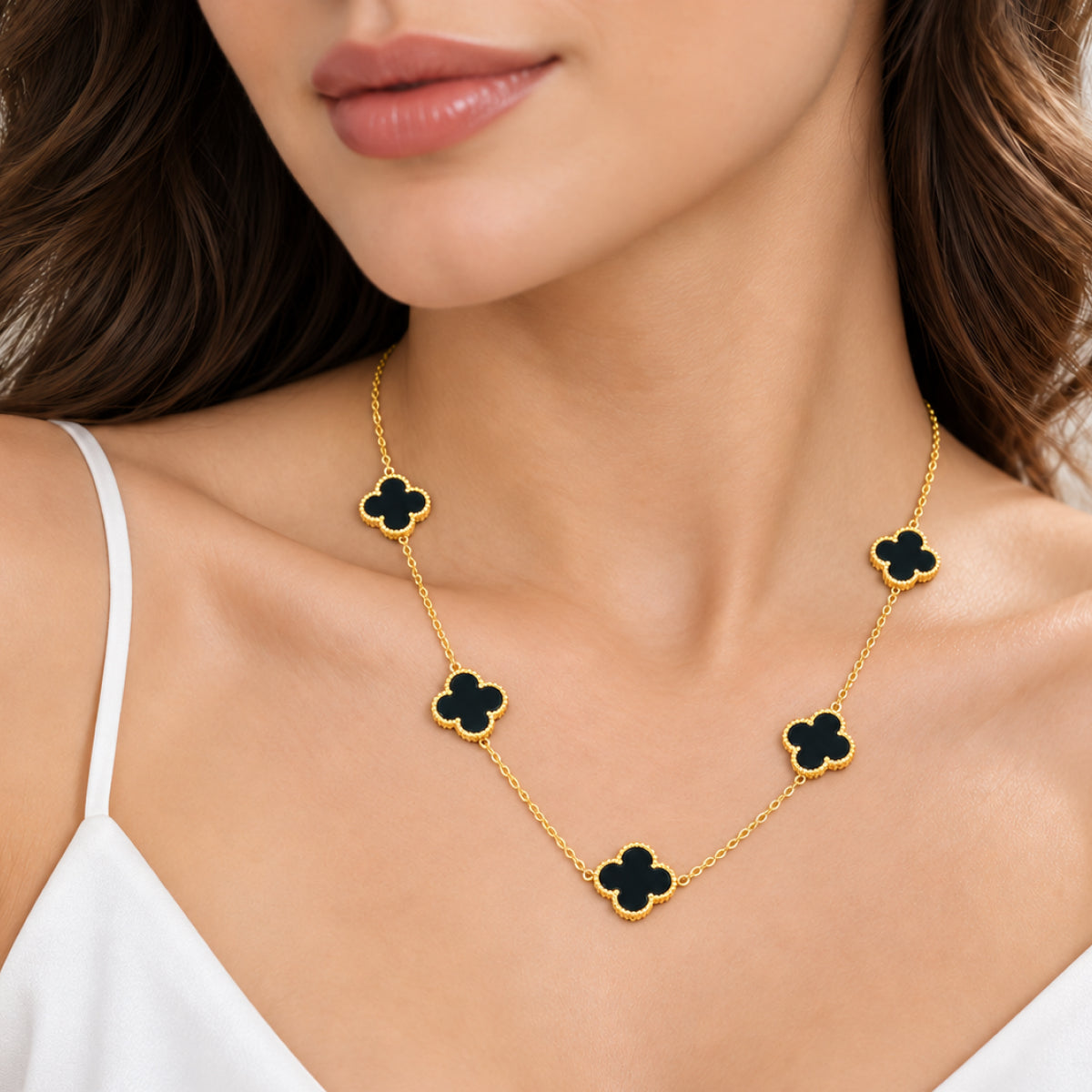 Dazzle Clover Necklace