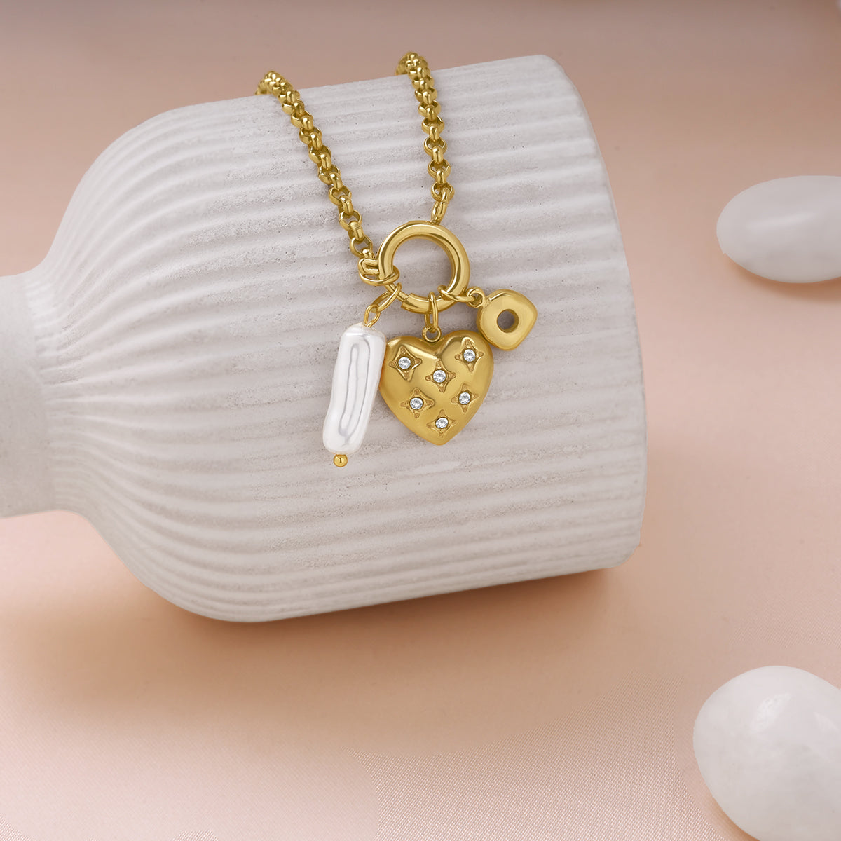 Dainty Heart & Pearl Necklace