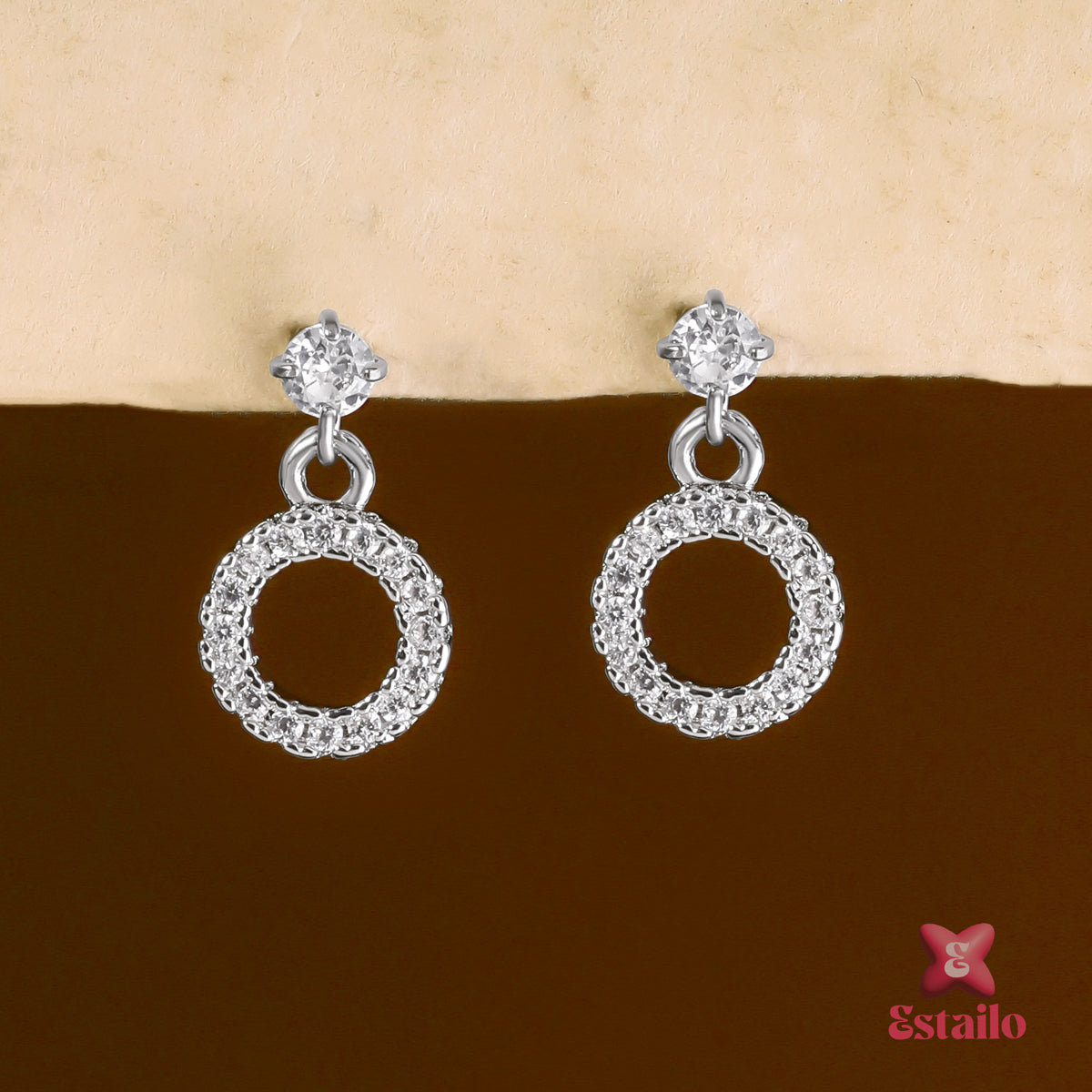 Royal Snow Earcuff Earring