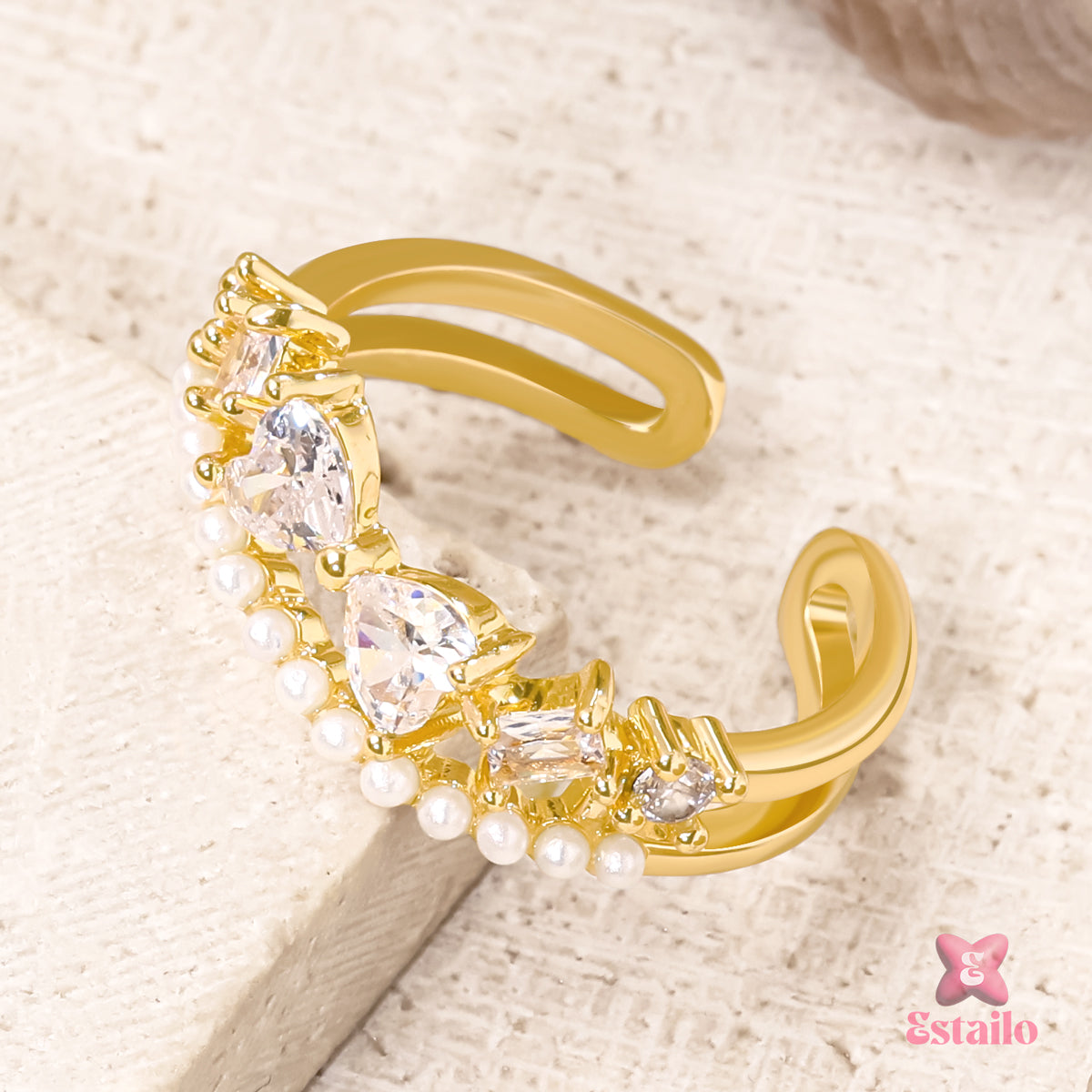 Dainty Royal Embrace Ring