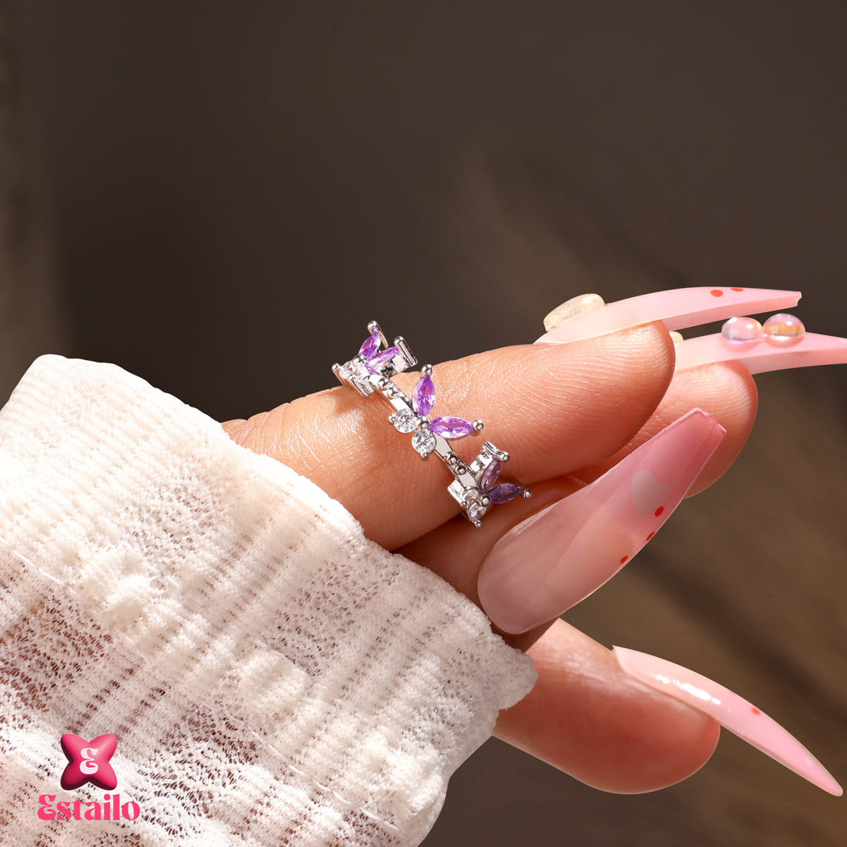 Fluttery Gem Ring
