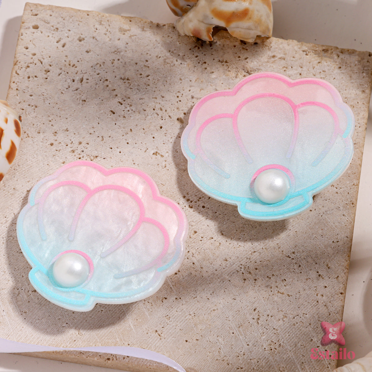 Iridescent Shell Clip
