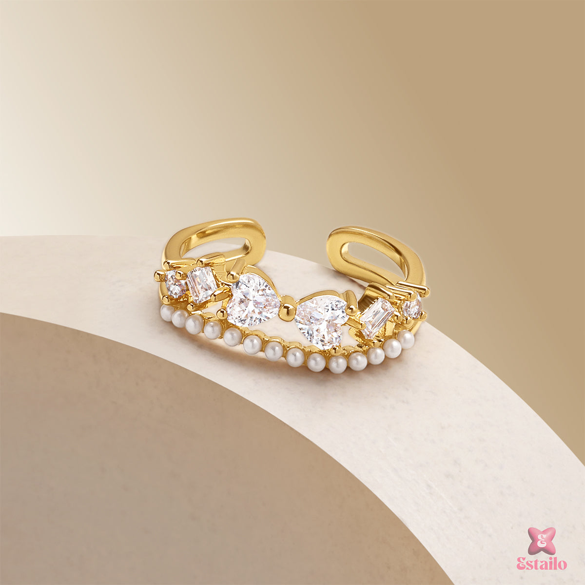 Dainty Royal Embrace Ring