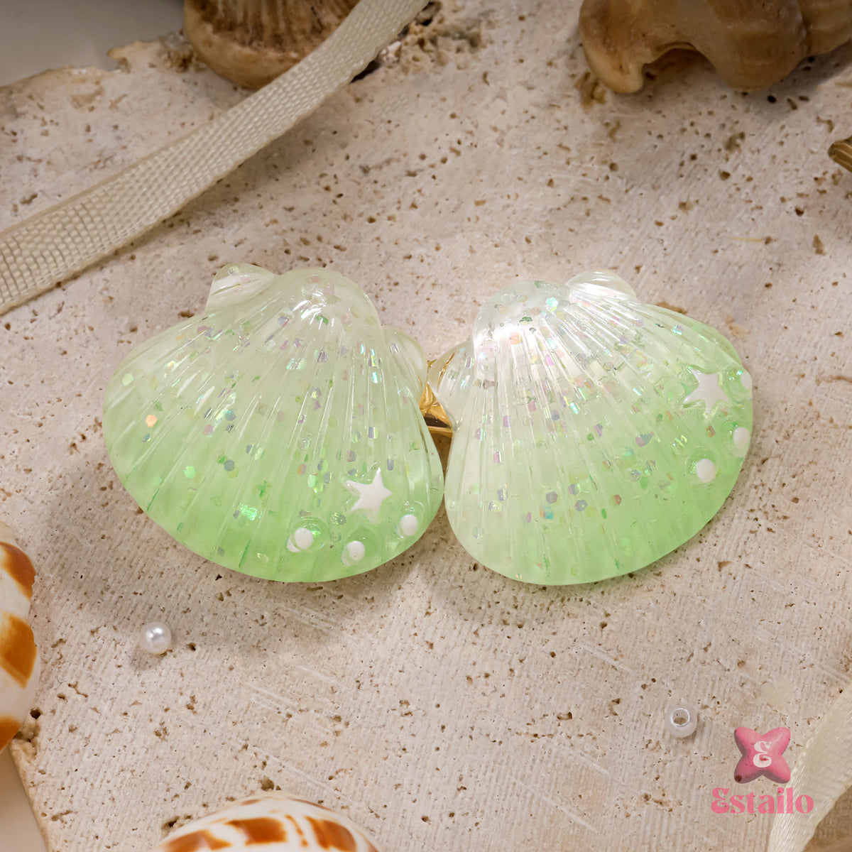 Enchanted Ocean Shells Clip