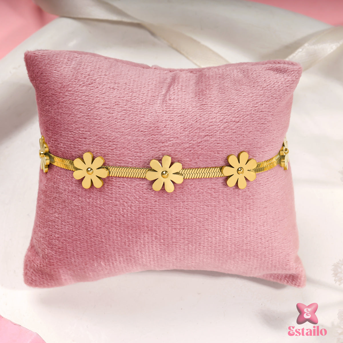 Gilded Daisy Bracelet
