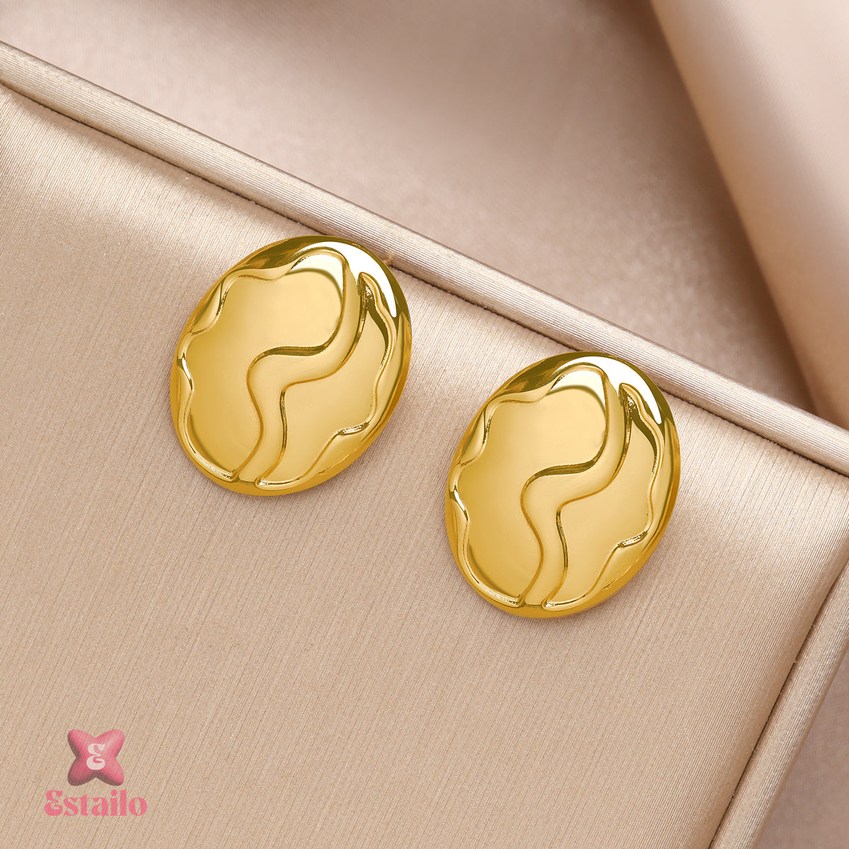 Golden Ripple Studs Earring