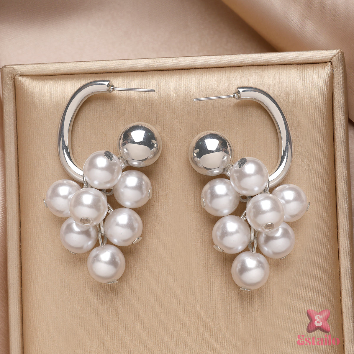 Silver Mist Pearls Earrings