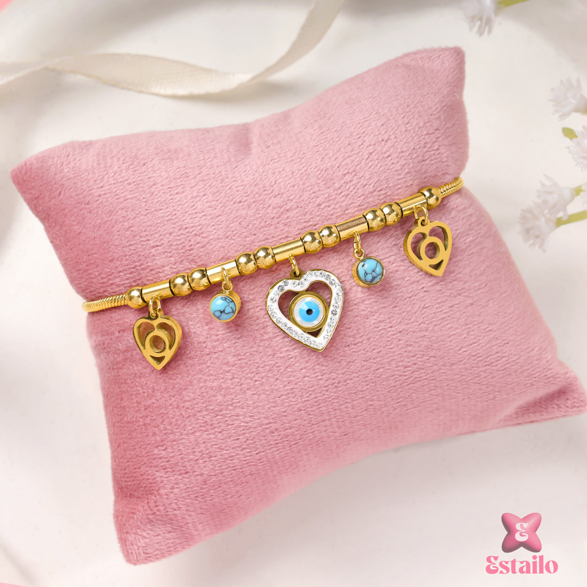 Golden Heart Gaze Bracelet
