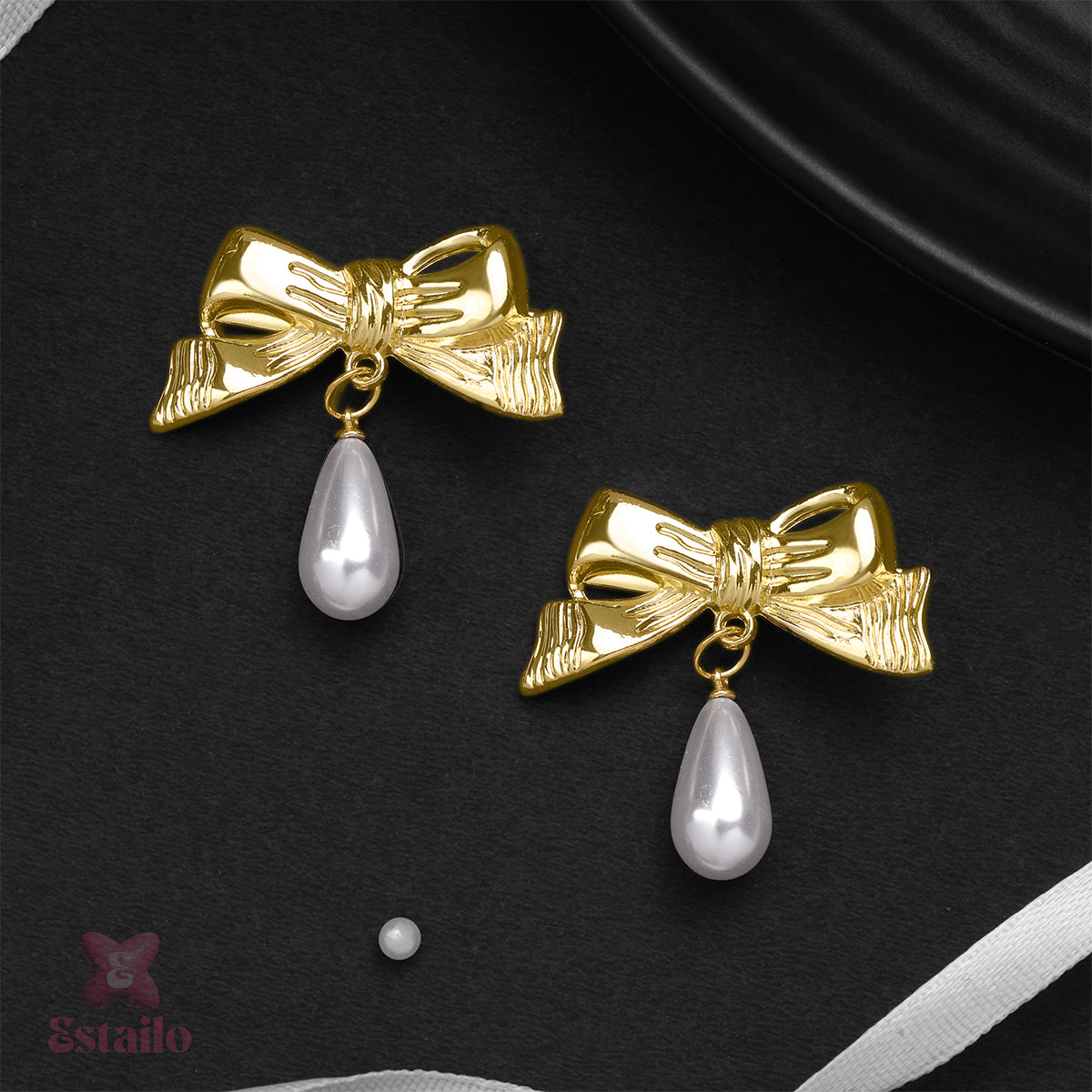 Bow Pearl Drop Clip