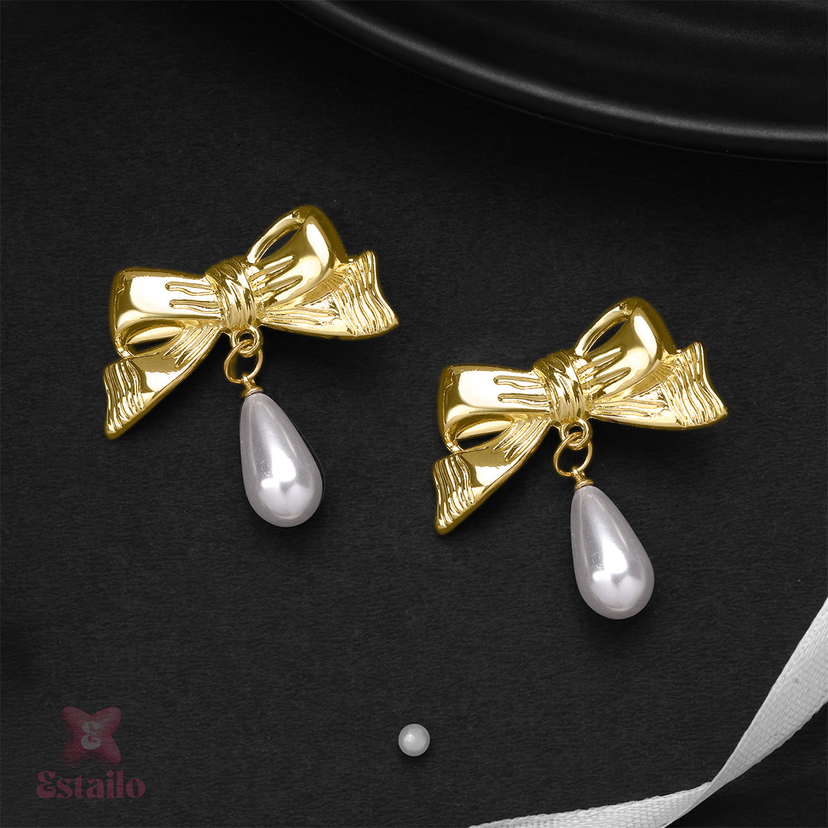Bow Pearl Drop Clip