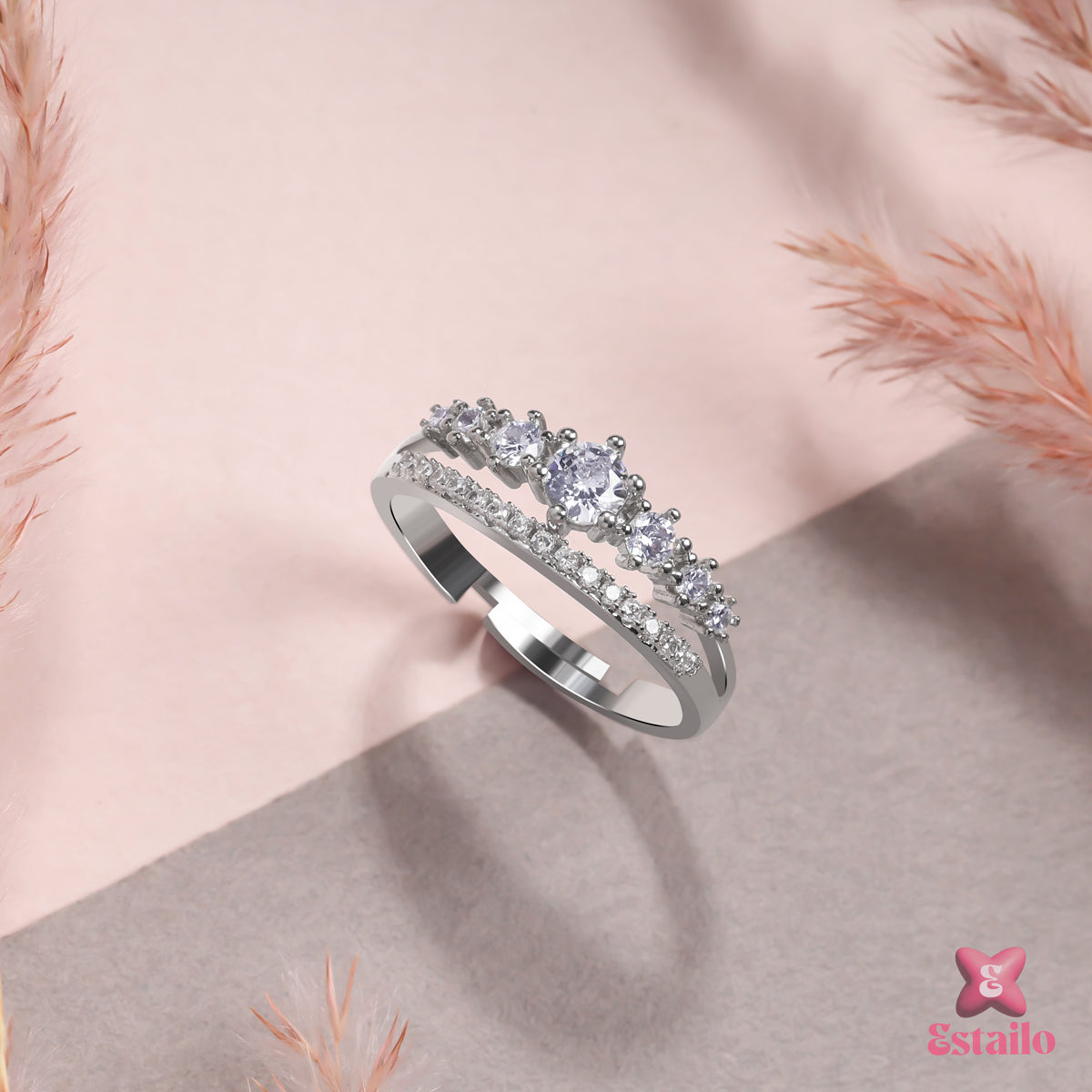 Elegant Crossover Ring