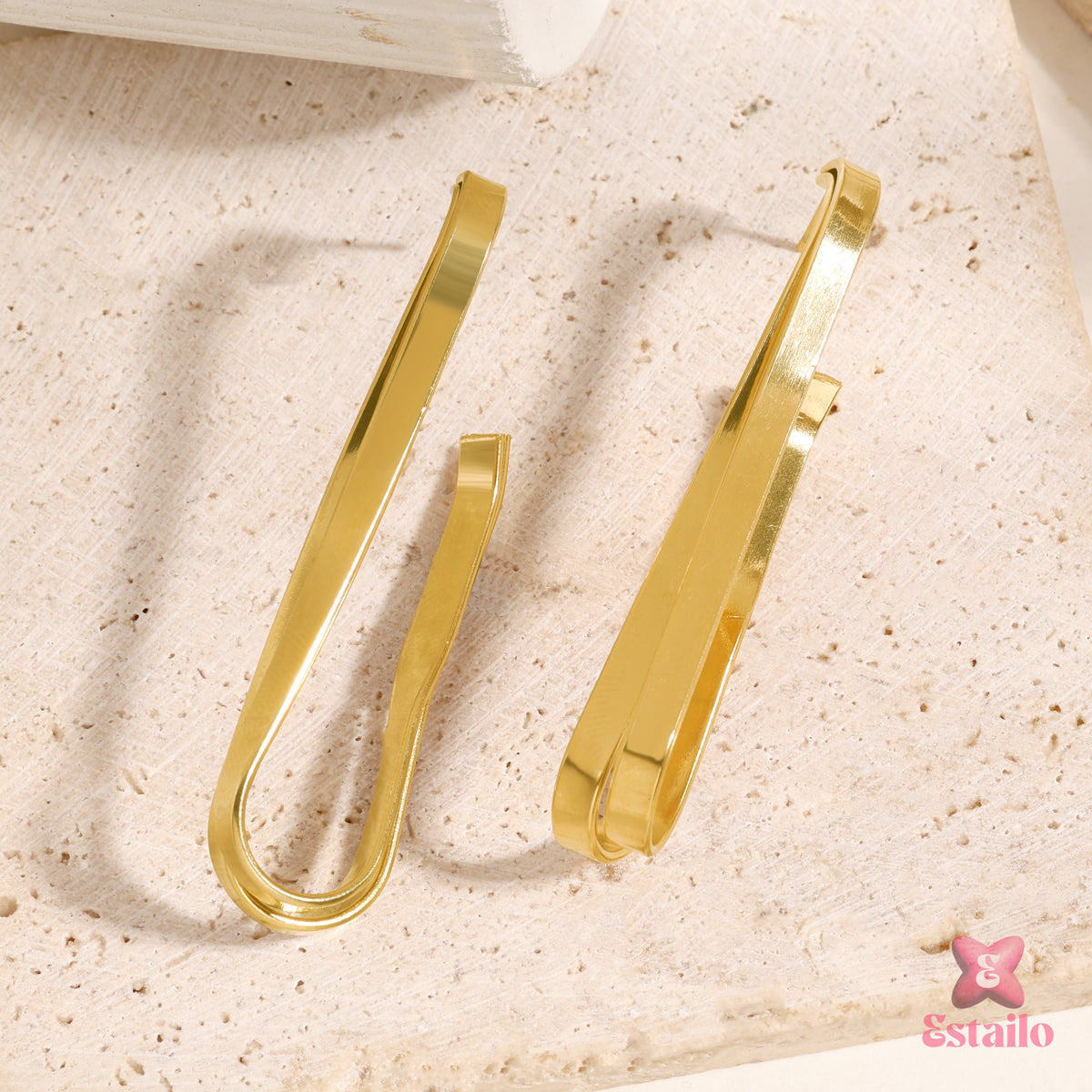 Elegant Ribbon Hoops Earring