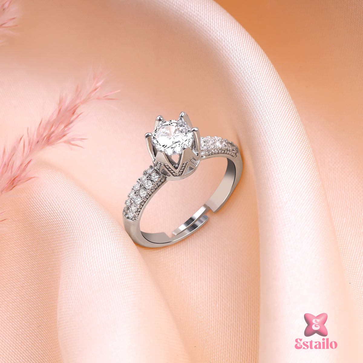 Glimmering Stone Ring