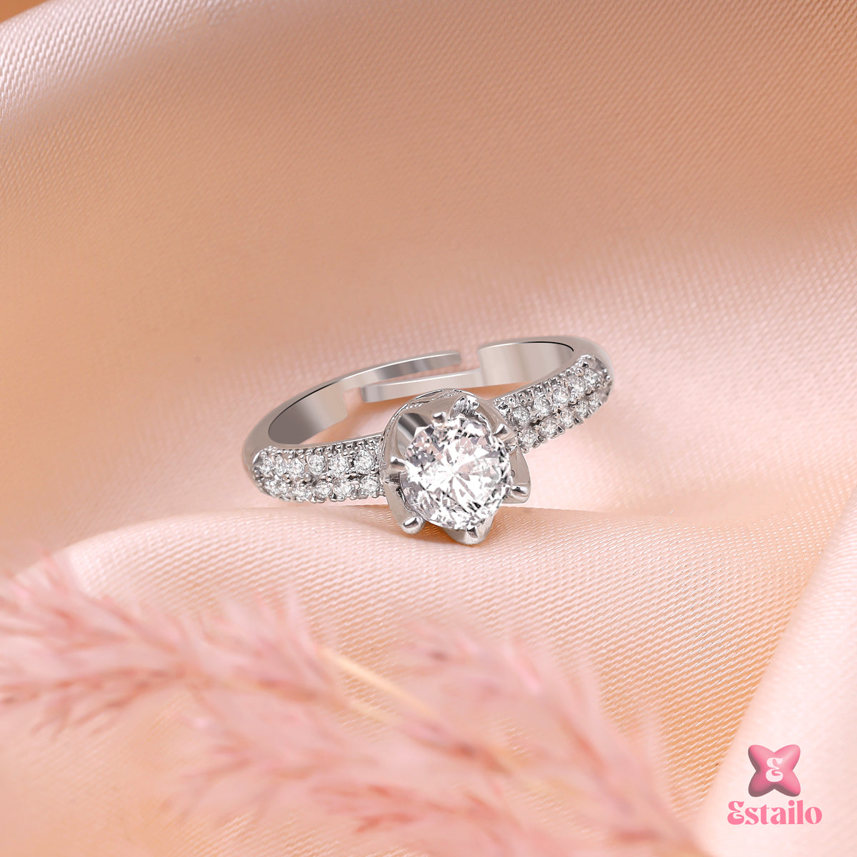 Glimmering Stone Ring