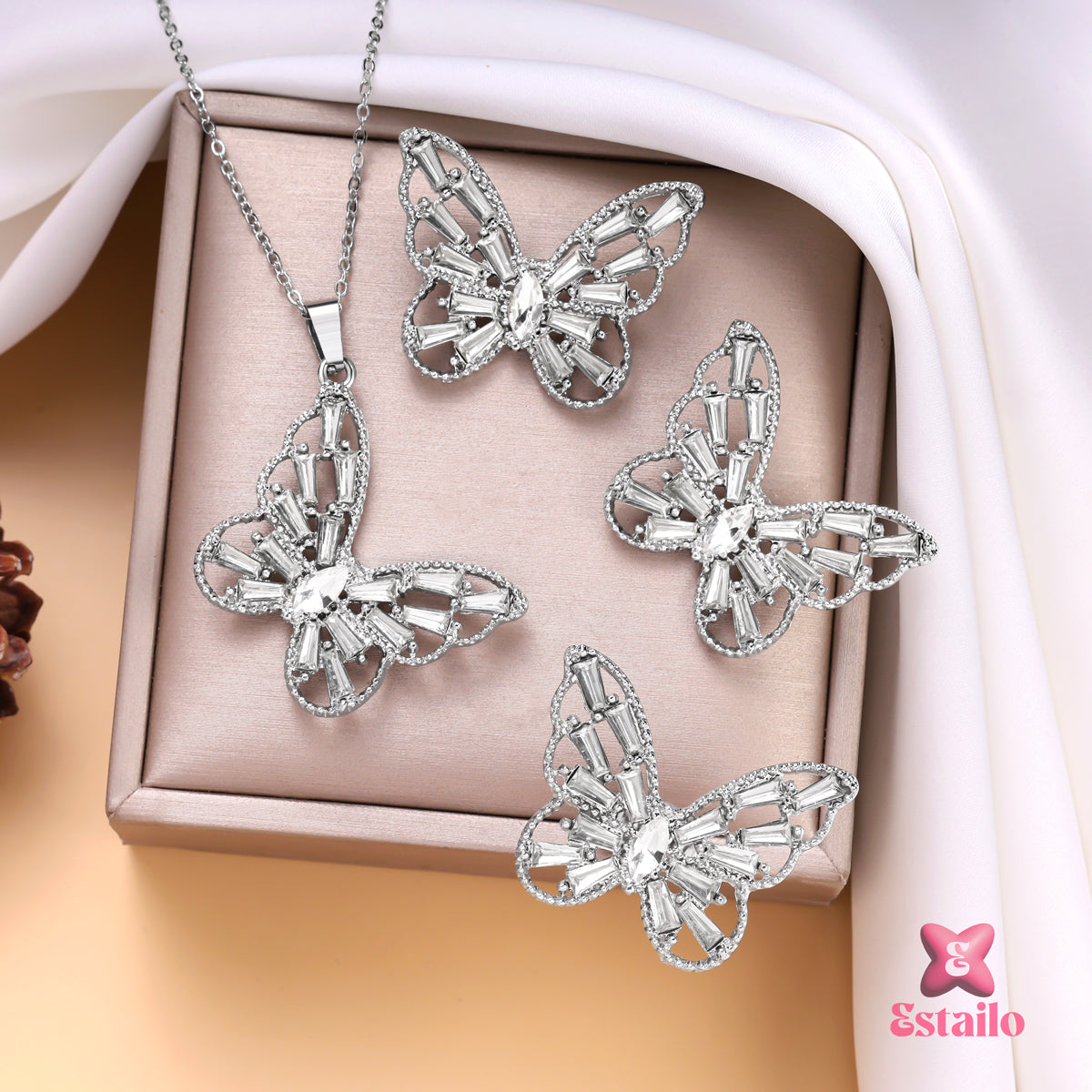Fluttering Butterfly Necklace Set