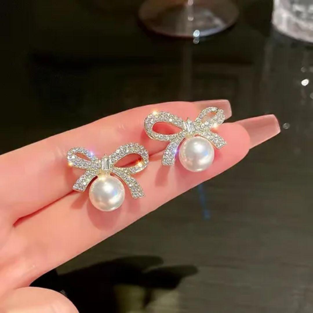 Glimmer Bow Earring