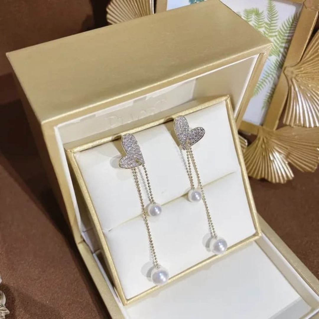 Bling Blogger Heart Earrings