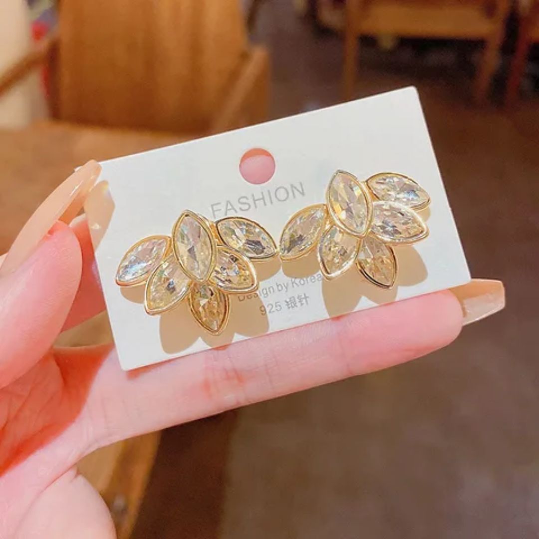 Cozy Crystal Flower Earrings