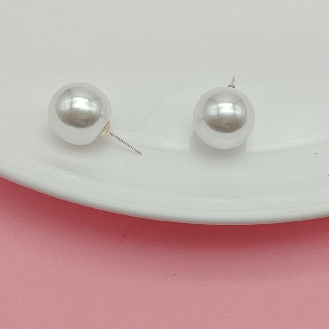 A Pearl Of Wisdom Earrings