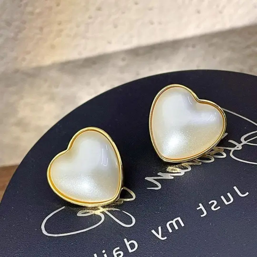 Bling Blogger pearl Heart Earrings