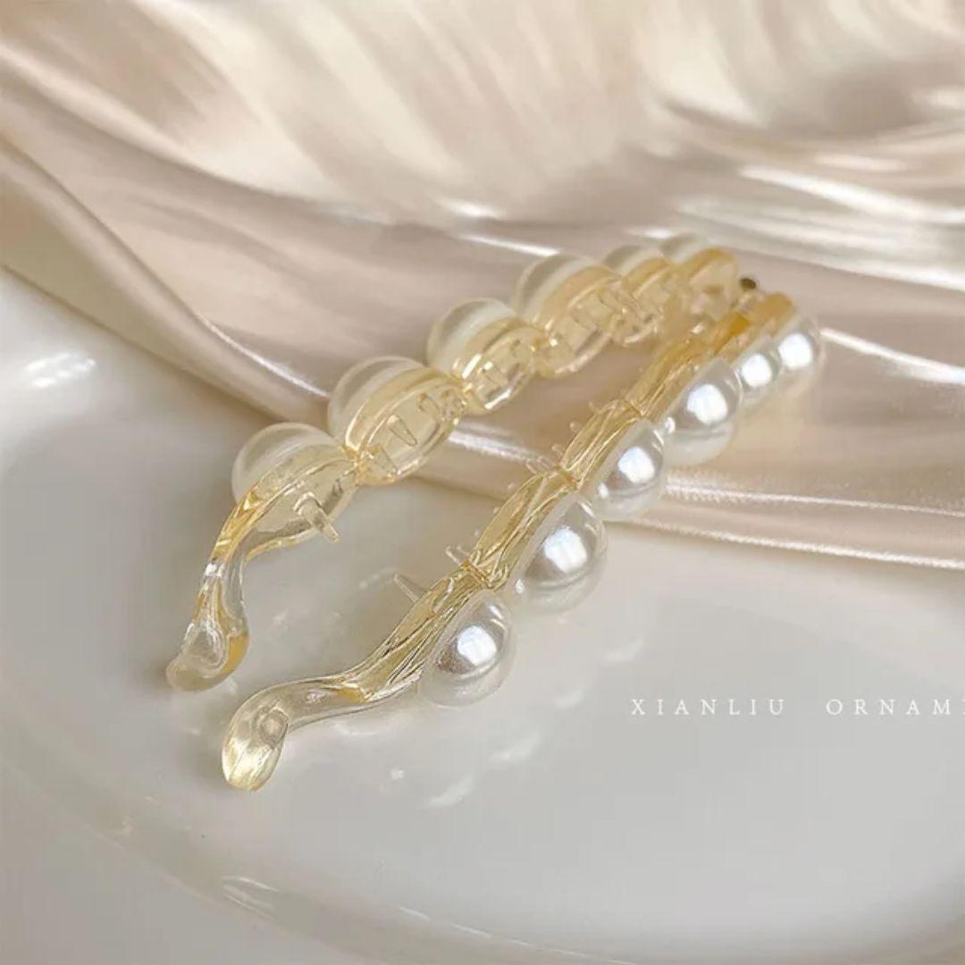 Pearl Banana Clip