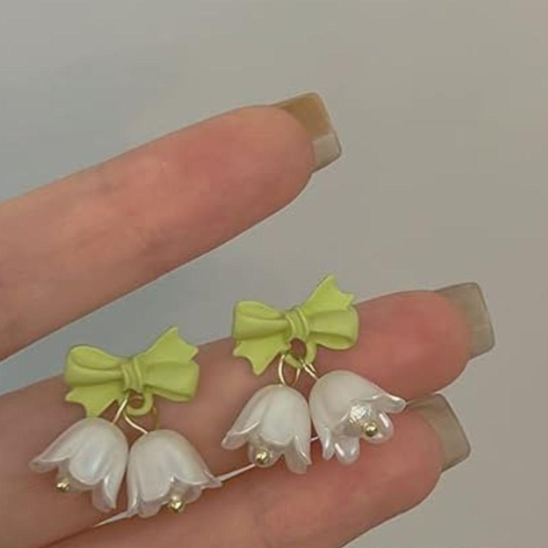 Pure Bow Earring