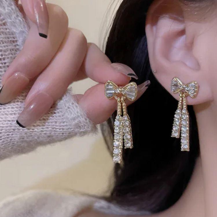 Eternal Black Earring