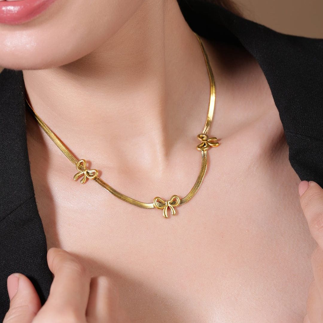Bow Motif Necklace