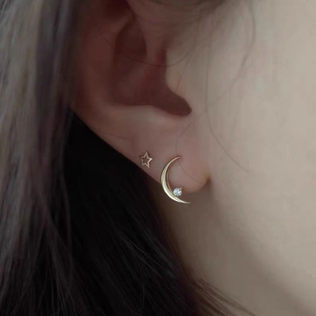 Minimal Moon Earrings